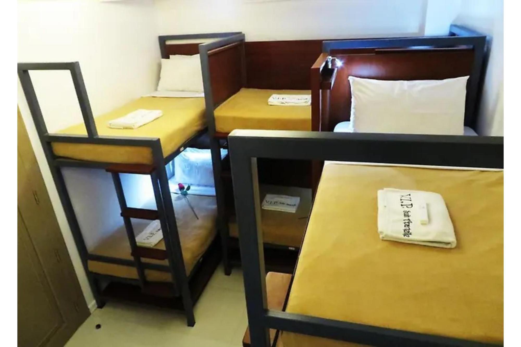 Townhouse Oak Vip Suites, Near Pnr Pasay Evangelista, Makati Manila Makati City ภายนอก รูปภาพ