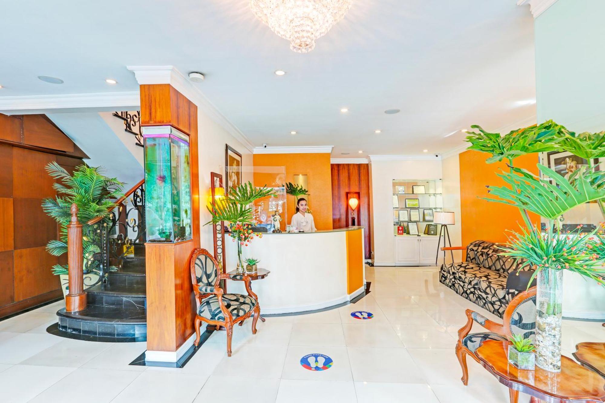 Townhouse Oak Vip Suites, Near Pnr Pasay Evangelista, Makati Manila Makati City ภายนอก รูปภาพ